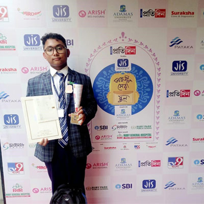 Khude Sangbadik - Sangbad Pratidin